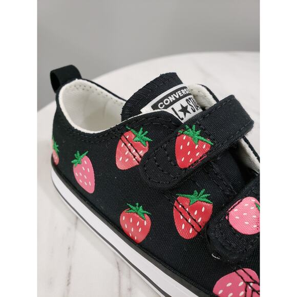 NEW EASY ON / OFF - Converse CTAS 2V OX Strawberry Toddler Baby Size 7 Sneakers - Picture 4 of 8